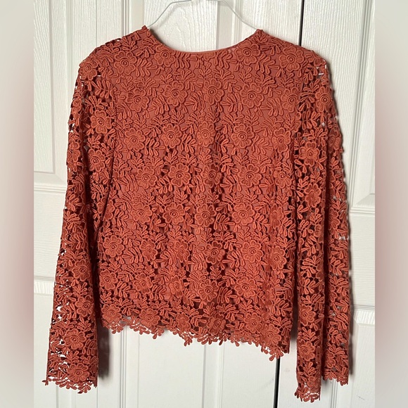Alice + Olivia Lace Pattern Crew Neck Blouse - Picture 1 of 9